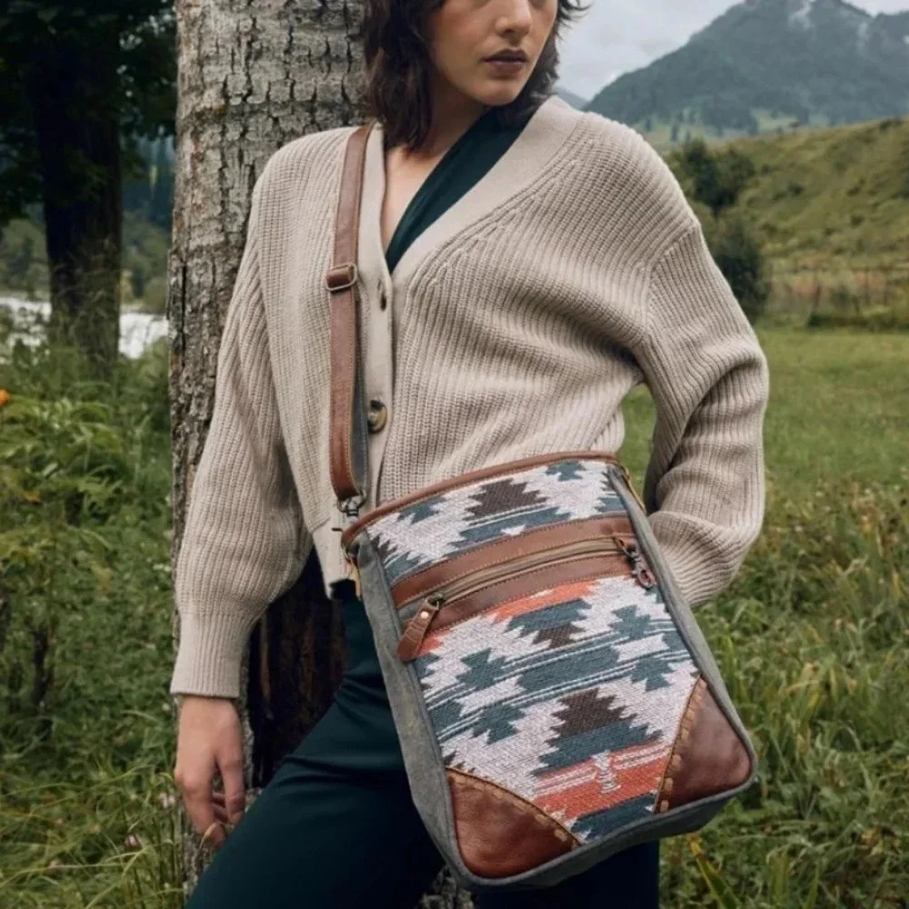 Myra Bag nwt myra